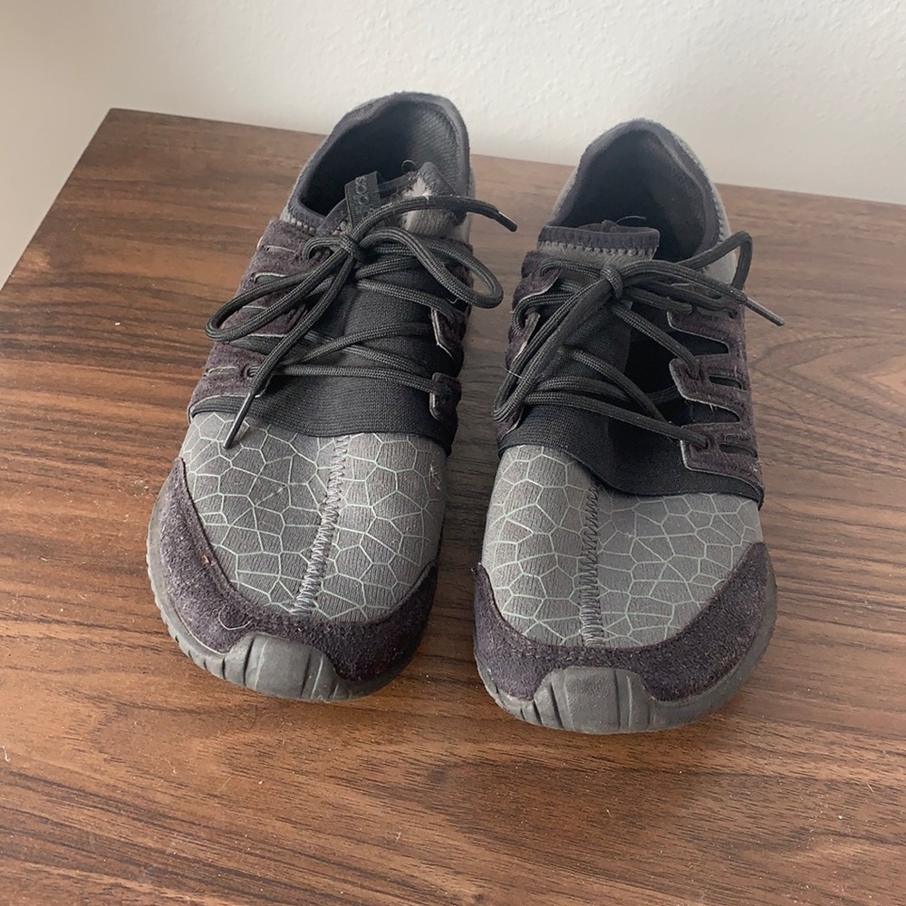 Adidas tubular sneakers